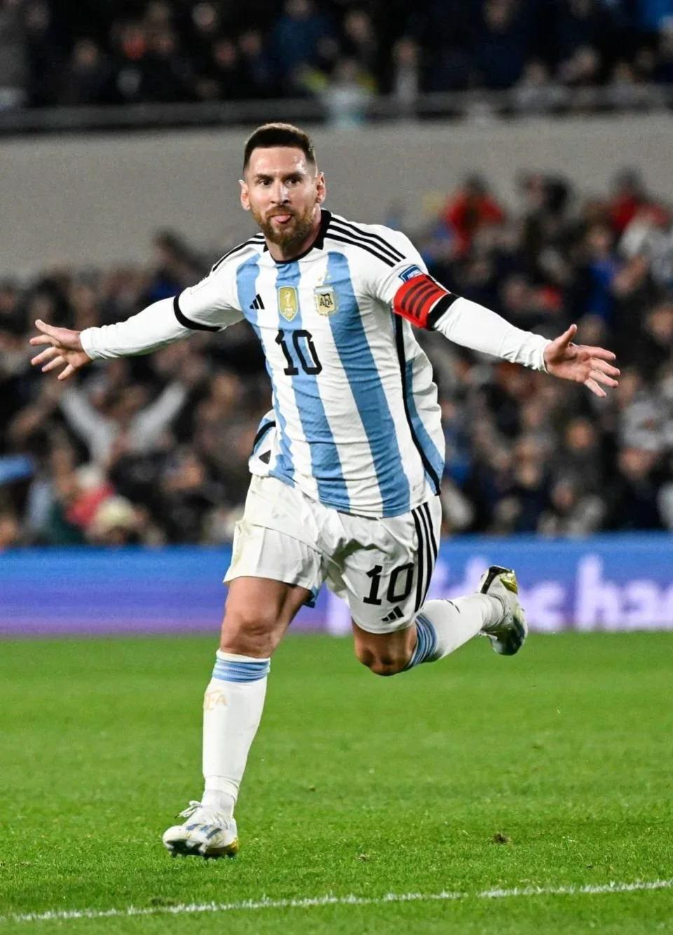 罗马诺独家：奥罗斯科已启程前往英格兰，即将加盟曼联