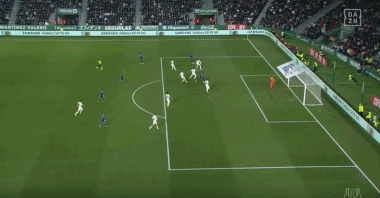 目前半场结束，马刺与鹈鹕双方合砍134分。